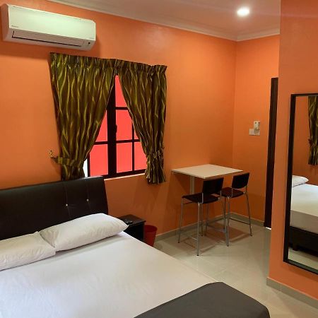 Chalet Latip D'Ayer Itam Hotell Kampong Ayer Hitam  Exteriör bild
