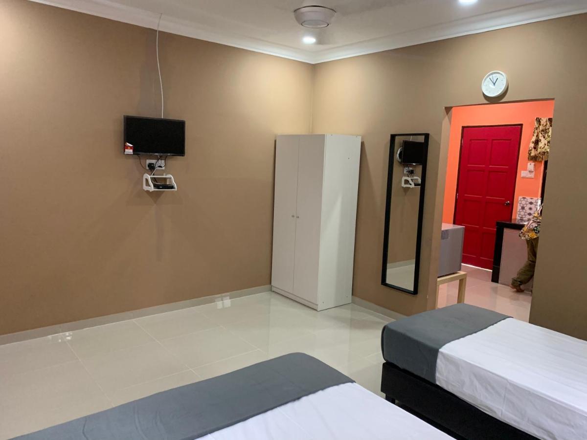 Chalet Latip D'Ayer Itam Hotell Kampong Ayer Hitam  Exteriör bild